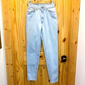 Vintage faded blue Levi’s